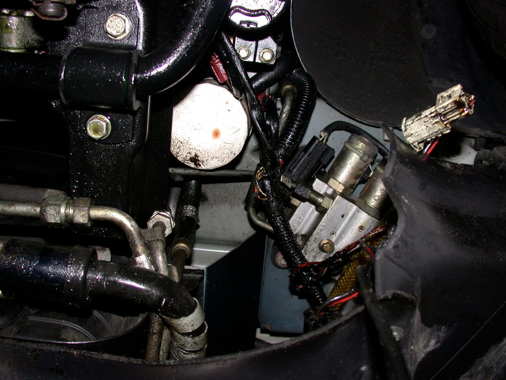 SLS kleppenblok en stuuroliefilter onderaanzicht